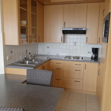 アパート Sunlit Near